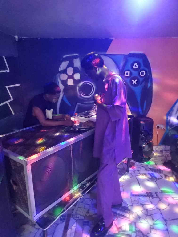 Gaming Lounge DJ area